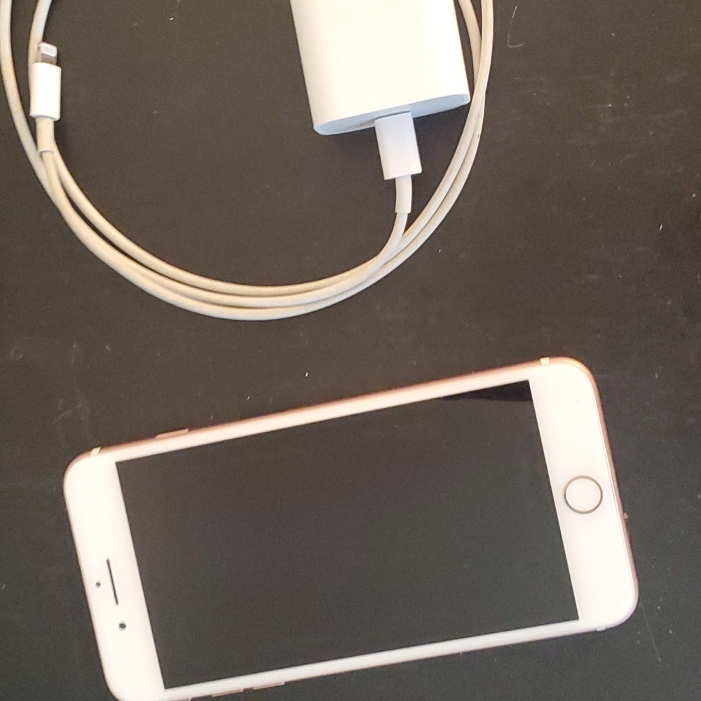 I phone 7 + 128 unlocked rose gold